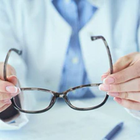 la pubblicità per i Medici oculisti